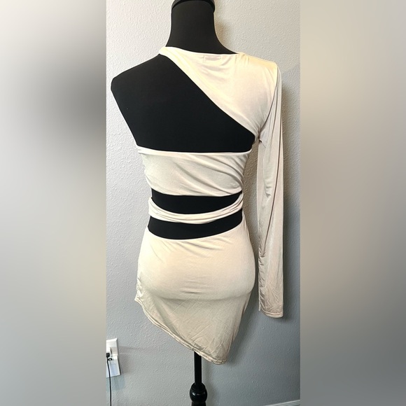 PrettyLittleThings Stone Slinky One Shoulder Cut Out Mini Dress Size 8 NWOT - Picture 2 of 4